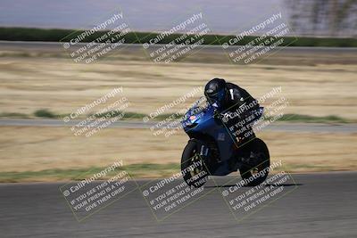 media/Jun-16-2024-Lets Ride (Sun) [[4ae6dd1f02]]/Group B/Grid and Front Straight/
